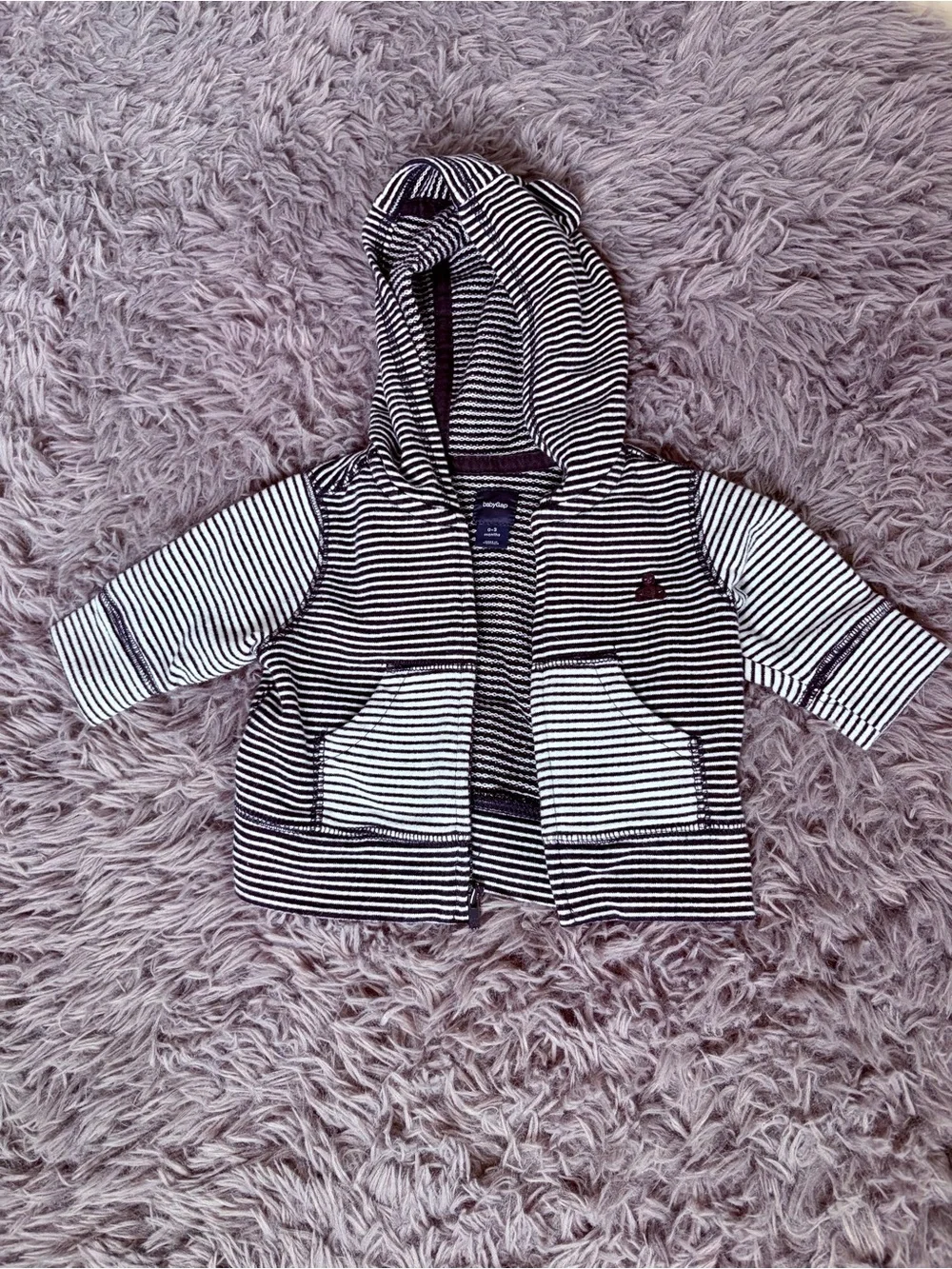 Baby Gap striped hooded navy and white zip up sweatshirt for 0-3 mo warm